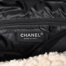 画像をギャラリービューアに読み込む, 極美品 CHANEL シャネル COCO NIEGE ココネージュ バックパック リュック 26番台 ココマーク ナイロン ボア ベージュ ブラック 中古 4a004780