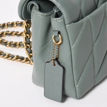 画像をギャラリービューアに読み込む, 極美品 COACH コーチ タビー ショルダーバッグ 26 キルティング ショルダーバッグ CP150 セージグリーン ナッパレザー クロスボディ 2way ゴールド金具 中古 4a004604