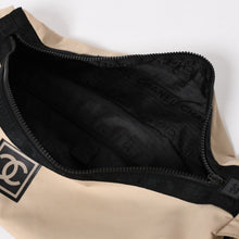 Load image into Gallery viewer, CHANEL シャネル スポーツライン ショルダーバッグ 7番台 ココマーク ナイロンキャンバス ベージュ ブラック 美品 中古 4a004773