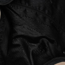 Load image into Gallery viewer, CHANEL シャネル スポーツライン ショルダーバッグ 7番台 ココマーク ナイロンキャンバス ベージュ ブラック 美品 中古 4a004773