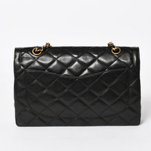 Load image into Gallery viewer, 極美品 CHANEL シャネル マトラッセ28 Wフラップ Wチェーンショルダーバッグ 2番台 パリ限定 ココマーク ラムスキン ブラック 中古 4a004748