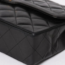 Load image into Gallery viewer, 極美品 CHANEL シャネル マトラッセ28 Wフラップ Wチェーンショルダーバッグ 2番台 パリ限定 ココマーク ラムスキン ブラック 中古 4a004748