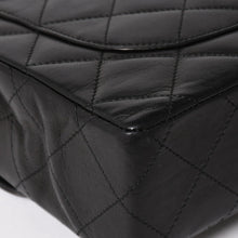 Load image into Gallery viewer, 極美品 CHANEL シャネル マトラッセ28 Wフラップ Wチェーンショルダーバッグ 2番台 パリ限定 ココマーク ラムスキン ブラック 中古 4a004748