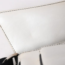 Load image into Gallery viewer, Christian Dior クリスチャンディオール ハードコアライン ショルダーバッグ 05-MA-0014 ラインストーン ガリアーノ期 美品 中古 4a004775