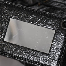 Load image into Gallery viewer, 極美品 BALENCIAGA バレンシアガ クラシック ミニ シティ 2WAY ショルダーバッグ 300295 ロゴ ブラック マットブラック金具 中古 4a004502