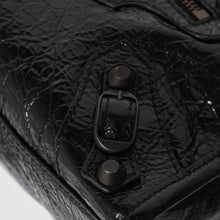 Load image into Gallery viewer, 極美品 BALENCIAGA バレンシアガ クラシック ミニ シティ 2WAY ショルダーバッグ 300295 ロゴ ブラック マットブラック金具 中古 4a004502