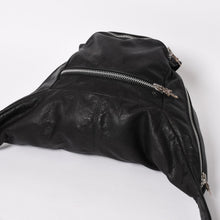 Load image into Gallery viewer, CHROME HEARTS クロムハーツ スナットバッグ XL ダガー ガンスリンガー レザーボディバッグ ウエストバッグ シルバー925 美品 中古 4a004646