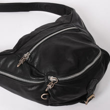 Load image into Gallery viewer, CHROME HEARTS クロムハーツ スナットバッグ XL ダガー ガンスリンガー レザーボディバッグ ウエストバッグ シルバー925 美品 中古 4a004646