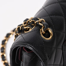 Load image into Gallery viewer, 極美品 CHANEL シャネル マトラッセ25 Wフラップ Wチェーンショルダーバッグ22番台 ココマーク キャビアスキン ブラック 中古 4a004749