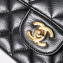 Load image into Gallery viewer, 極美品 CHANEL シャネル マトラッセ25 Wフラップ Wチェーンショルダーバッグ22番台 ココマーク キャビアスキン ブラック 中古 4a004749