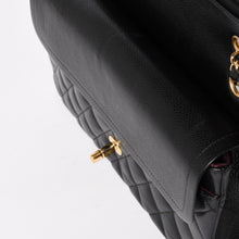 Load image into Gallery viewer, 極美品 CHANEL シャネル マトラッセ25 Wフラップ Wチェーンショルダーバッグ22番台 ココマーク キャビアスキン ブラック 中古 4a004749