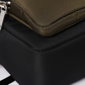 極美品 PRADA プラダ TESSUTO POCKET ナイロン バックパック リュック ボディバッグ 2VZ044 ブラック カーキ ラバーロゴ テスートナイロン シルバー金具 中古 4a004772
