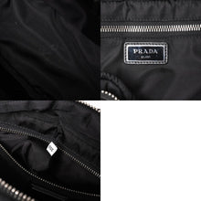 Load image into Gallery viewer, 極美品 PRADA プラダ TESSUTO POCKET ナイロン バックパック リュック ボディバッグ 2VZ044 ブラック カーキ ラバーロゴ テスートナイロン シルバー金具 中古 4a004772