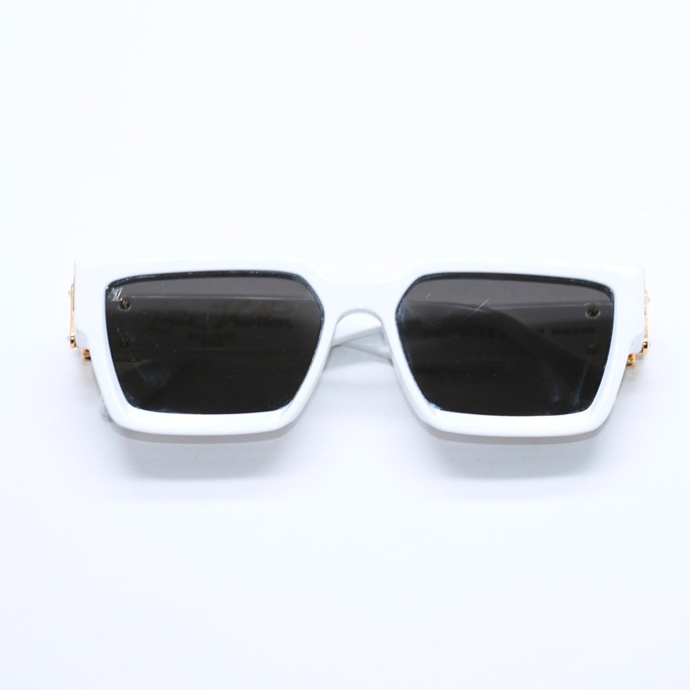 LOUIS VUITTON ルイヴィトン サングラス 1.1 ミリオネア アイウェア Z1166E 9F1 サイズ58□17 145 ホワイト 美品 中古 4a004827