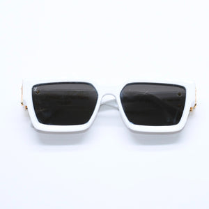 LOUIS VUITTON ルイヴィトン サングラス 1.1 ミリオネア アイウェア Z1166E 9F1 サイズ58□17 145 ホワイト 美品 中古 4a004827