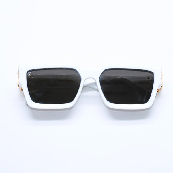 LOUIS VUITTON ルイヴィトン サングラス 1.1 ミリオネア アイウェア Z1166E 9F1 サイズ58□17 145 ホワイト 美品 中古 4a004827