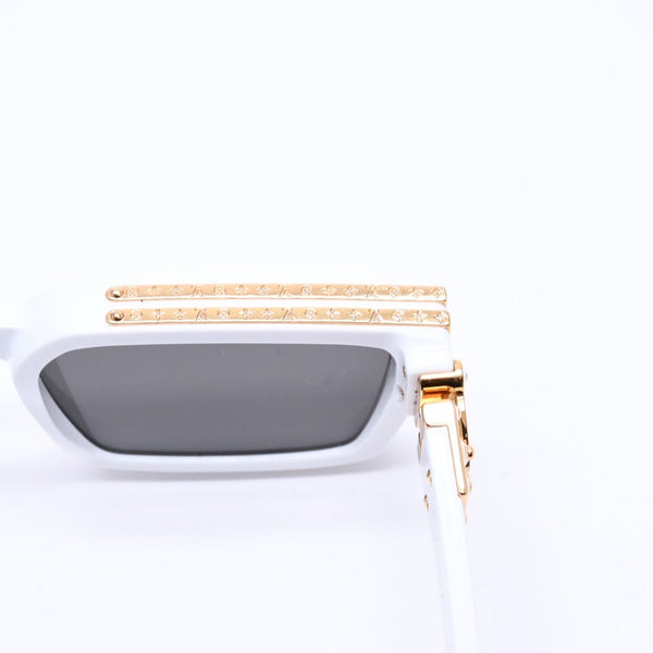 LOUIS VUITTON ルイヴィトン サングラス 1.1 ミリオネア アイウェア Z1166E 9F1 サイズ58□17 145 ホワイト 美品 中古 4a004827