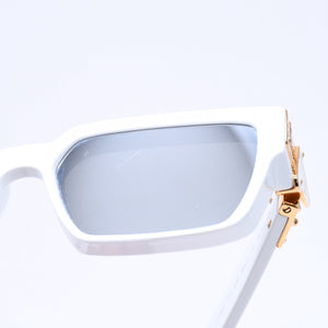 LOUIS VUITTON ルイヴィトン サングラス 1.1 ミリオネア アイウェア Z1166E 9F1 サイズ58□17 145 ホワイト 美品 中古 4a004827