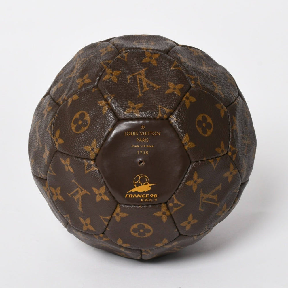 Very Good LOUIS VUITTON Monogram Soccer Ball M99054 1998 France World Cup Commemorative Limited Edition 3000 pieces Used 4a005320