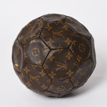 画像をギャラリービューアに読み込む, 極美品 LOUIS VUITTON ルイヴィトン モノグラム サッカーボール M99054 1998年 フランスワールドカップ記念限定品 3000個限定 中古 4a005320