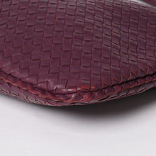 Load image into Gallery viewer, 極美品 BOTTEGA VENETA ボッテガヴェネタ イントレチャート ワンショルダーバッグ ワインレッド パープル 中古 4a005417