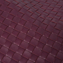 Load image into Gallery viewer, 極美品 BOTTEGA VENETA ボッテガヴェネタ イントレチャート ワンショルダーバッグ ワインレッド パープル 中古 4a005417