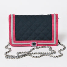画像をギャラリービューアに読み込む, 極美品 CHANEL シャネル BOY CHANEL ボーイシャネル チェーンショルダーウォレット A80287 22番台 ココマーク マルチカラー 中古 4a004804