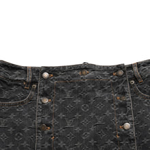 Load image into Gallery viewer, LOUIS VUITTON ルイヴィトン モノグラムデニム マーメイドスカート RW072W ブラック レースアップ 編み上げリボン ダブルメタルボタン フレアスカート Sサイズ ブロンズ金具 美品 中古 4a004814