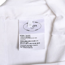 Load image into Gallery viewer, 新品未使用 PRADA プラダ クロップド タンクトップ 39546C サイズ36 トライアングルロゴ プレート ホワイト 中古 4a003724