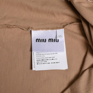 極美品 MIU MIU ミュウミュウ コットン ジャージーTシャツ MJE15 ワッペンロゴ カットソー 半袖Tシャツ カメオ ベージュ XSサイズ 中古 4a005008