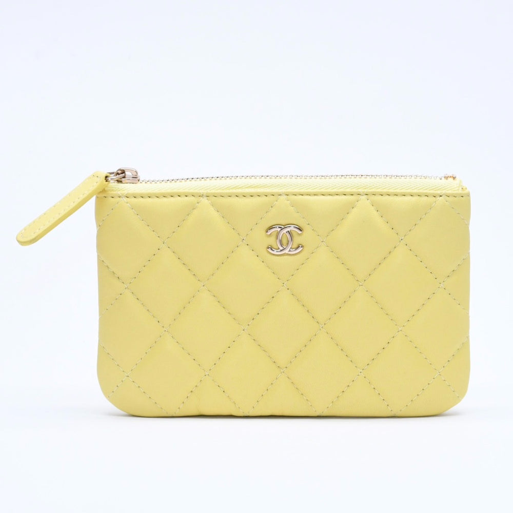 極美品 CHANEL シャネル ポーチ Coco Mark ココマーク イエロー ゴールド金具 23番台 ラムスキン 中古 4a004975