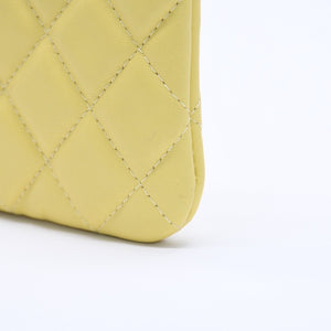 極美品 CHANEL シャネル ポーチ Coco Mark ココマーク イエロー ゴールド金具 23番台 ラムスキン 中古 4a004975