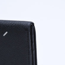 Load image into Gallery viewer, MaisonMargiela メゾンマルジェラ フリップフラップウォレット 二つ折り財布 レザー ブラック ホワイト 美品 中古 4a004805