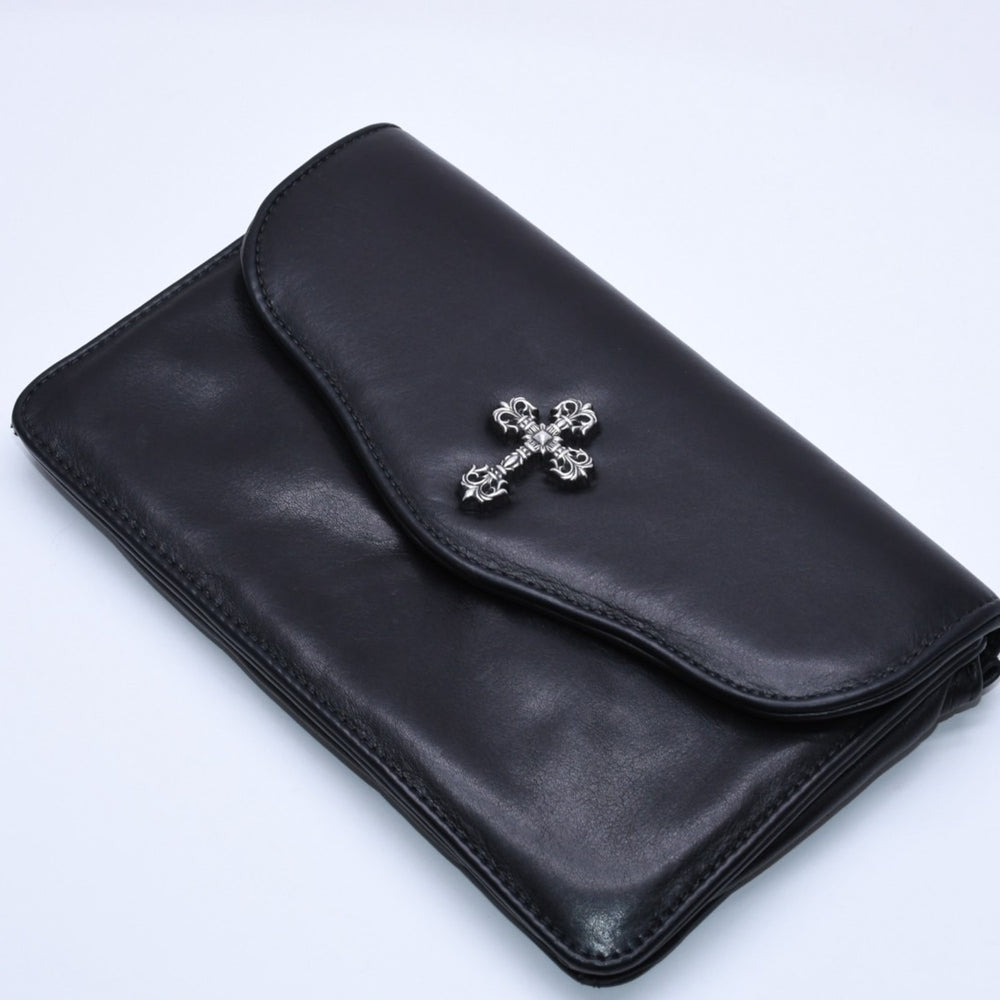 極美品 CHROME HEARTS クロムハーツ クラッチバッグ ダガー スモール フィリグリークロス装飾 ブラック レザー シルバー925 中古 4a004932
