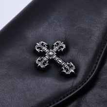 画像をギャラリービューアに読み込む, 極美品 CHROME HEARTS クロムハーツ クラッチバッグ ダガー スモール フィリグリークロス装飾 ブラック レザー シルバー925 中古 4a004932