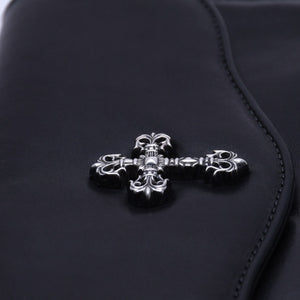 極美品 CHROME HEARTS クロムハーツ クラッチバッグ ダガー スモール フィリグリークロス装飾 ブラック レザー シルバー925 中古 4a004932