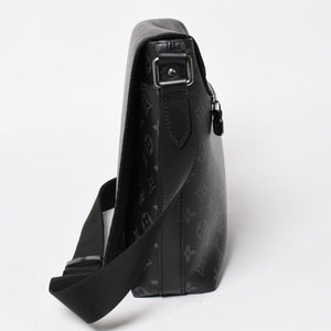 極美品 LOUIS VUITTON ルイヴィトン ディストリクトMM モノグラムエクリプス M44001 ショルダーバッグ ブラック 中古 4a004841