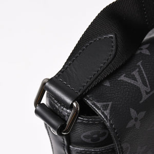 極美品 LOUIS VUITTON ルイヴィトン ディストリクトMM モノグラムエクリプス M44001 ショルダーバッグ ブラック 中古 4a004841