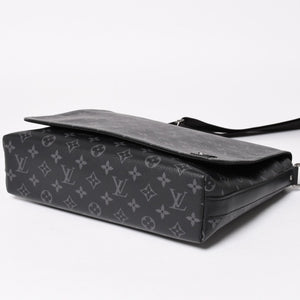 極美品 LOUIS VUITTON ルイヴィトン ディストリクトMM モノグラムエクリプス M44001 ショルダーバッグ ブラック 中古 4a004841