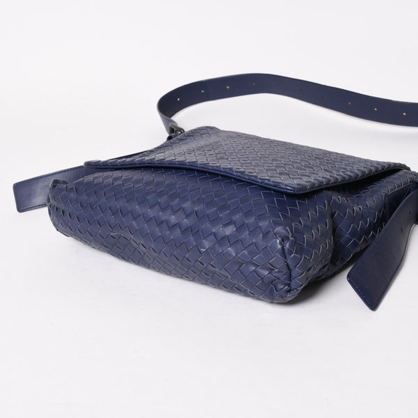 極美品 BOTTEGA VENETA ボッテガヴェネタ ショルダーバッグ イントレチャート 163971 VQ131 4223 ブルー マッドシルバー金具 中古 4a004832