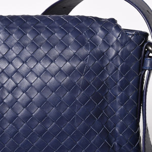 極美品 BOTTEGA VENETA ボッテガヴェネタ ショルダーバッグ イントレチャート 163971 VQ131 4223 ブルー マッドシルバー金具 中古 4a004832