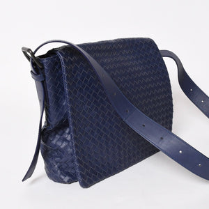 極美品 BOTTEGA VENETA ボッテガヴェネタ ショルダーバッグ イントレチャート 163971 VQ131 4223 ブルー マッドシルバー金具 中古 4a004832