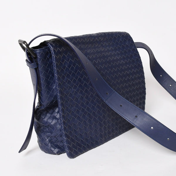 極美品 BOTTEGA VENETA ボッテガヴェネタ ショルダーバッグ イントレチャート 163971 VQ131 4223 ブルー マッドシルバー金具 中古 4a004832