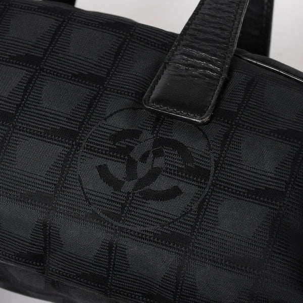 CHANEL シャネル ニュートラベルライン ミニハンドバッグ A15828 7番台 ブラック ココマーク ナイロンジャガード ゴールド金具 美品 中古 4a005810