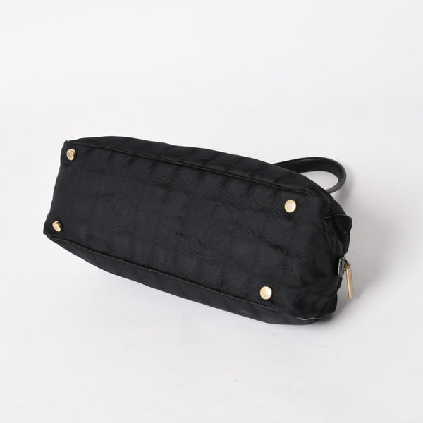 CHANEL シャネル ニュートラベルライン ミニハンドバッグ A15828 7番台 ブラック ココマーク ナイロンジャガード ゴールド金具 美品 中古 4a005810
