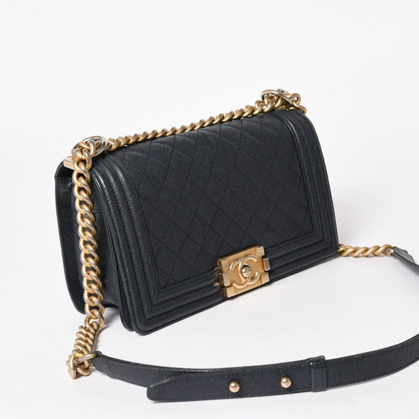 極美品 CHANEL シャネル ボーイシャネル チェーンショルダーバッグ A67086 27番台 キャビアアスキン ココマーク ネイビー ゴールド金具 中古 4a005902