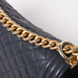 極美品 CHANEL シャネル ボーイシャネル チェーンショルダーバッグ A67086 27番台 キャビアアスキン ココマーク ネイビー ゴールド金具 中古 4a005902