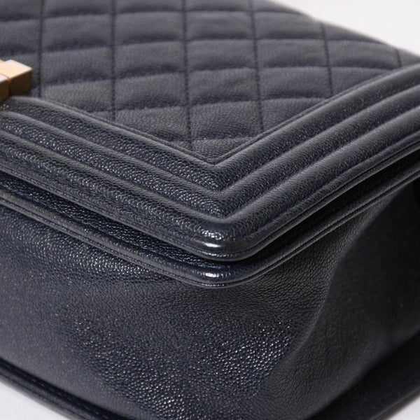 極美品 CHANEL シャネル ボーイシャネル チェーンショルダーバッグ A67086 27番台 キャビアアスキン ココマーク ネイビー ゴールド金具 中古 4a005902