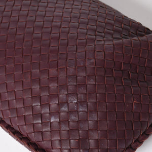 BOTTEGA VENETA ボッテガヴェネタ イントレチャート ホーボー ワンショルダーバッグ バーガンディ ワインレッド 美品 中古 4a004836