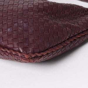 BOTTEGA VENETA ボッテガヴェネタ イントレチャート ホーボー ワンショルダーバッグ バーガンディ ワインレッド 美品 中古 4a004836